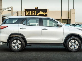 2026 Toyota Fortuner II Рестайлинг, белый, 5100000 рублей, вид 4