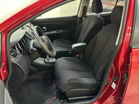 2012 Nissan Tiida I Рестайлинг, красный, 720000 рублей - вид 5