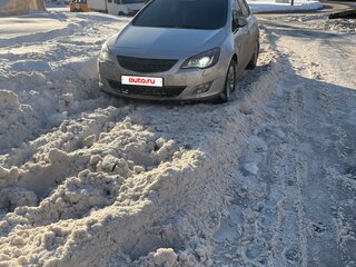 2011 Opel Astra J, серебристый, 550000 рублей, вид 1