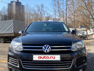 2014 Volkswagen Touareg II, чёрный, 2500000 рублей, вид 2