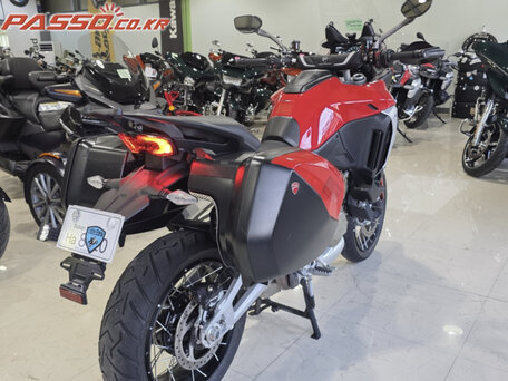 2023 Ducati Multistrada V4, красный, 1950000 рублей, вид 5