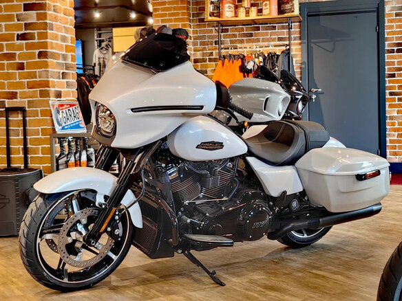 2025 Harley-Davidson Street Glide, белый, 3800000 рублей