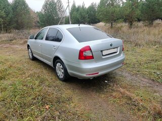 2013 Skoda Octavia II (A5) Рестайлинг, серебристый, 600000 рублей, вид 4