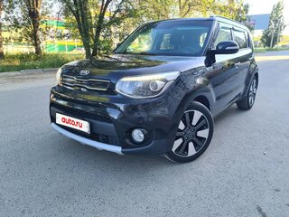 2017 Kia Soul II Рестайлинг, чёрный, 1470000 рублей, вид 1