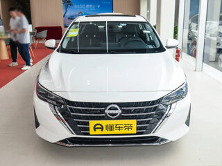 2025 Nissan Sylphy IV (B18) Рестайлинг, белый, 1870000 рублей, вид 3