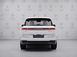 2025 Lynk & Co 900, белый, 7770000 рублей, вид 3