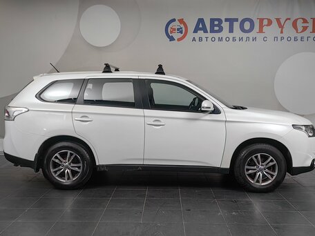 2013 Mitsubishi Outlander III, белый, 835000 рублей, вид 5