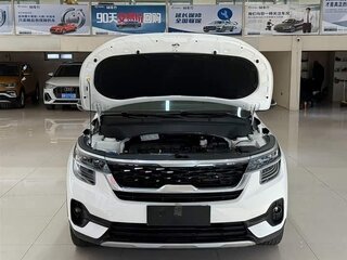 2021 Kia KX3, белый, 1750000 рублей, вид 3