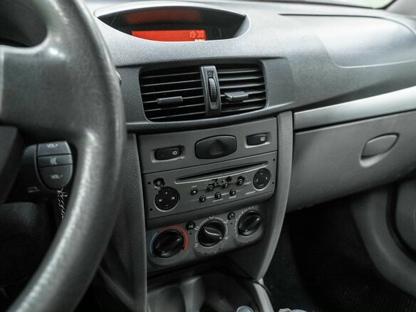 2008 Renault Symbol ll, синий, 250000 рублей - вид 16