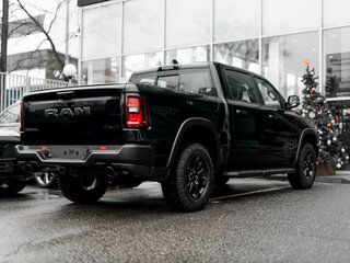 2024 Ram 1500 Crew Cab V Рестайлинг, чёрный, 9490000 рублей, вид 2