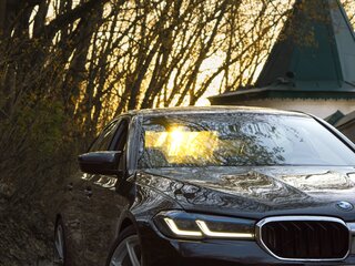 2018 BMW 5 серии 530d xDrive VII (G30/G31/G38), чёрный, 5700000 рублей, вид 4