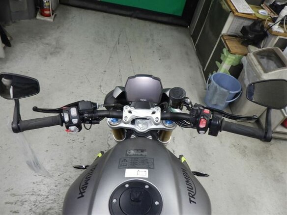 2021 Triumph Speed Twin, серый, 1300000 рублей - вид 10