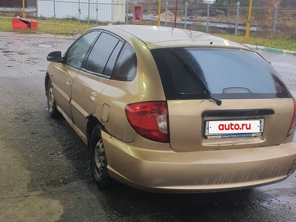 2003 Kia Rio I Рестайлинг, бежевый, 150000 рублей - вид 3