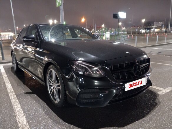 2016 Mercedes-Benz E-Класс 200 V (W213, S213, C238), чёрный, 2050000 рублей - вид 1