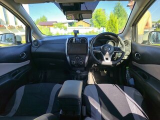 2017 Nissan Note II Рестайлинг, белый, 810000 рублей, вид 3