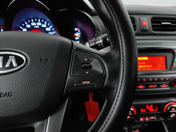 2012 Kia Rio 5-speed III, серебристый - вид 18