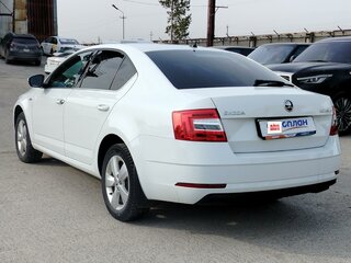 2020 Skoda Octavia III (A7) Рестайлинг, белый, 1780000 рублей, вид 4