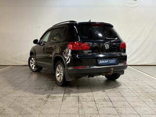 2013 Volkswagen Tiguan I Рестайлинг, чёрный, 850000 рублей, вид 3