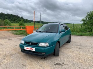 1997 SEAT Cordoba I, зелёный, 340000 рублей, вид 2