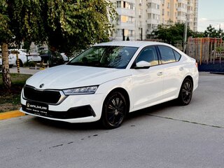 2021 Skoda Octavia IV (A8), белый, 1490000 рублей, вид 2