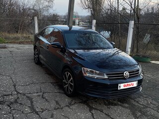 2015 Volkswagen Jetta VI Рестайлинг, чёрный, 700000 рублей, вид 3