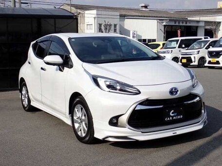 Toyota Aqua II