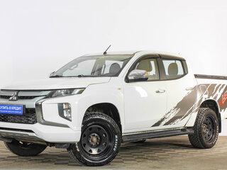 2022 Mitsubishi L200 V Рестайлинг, белый, 2409000 рублей, вид 3