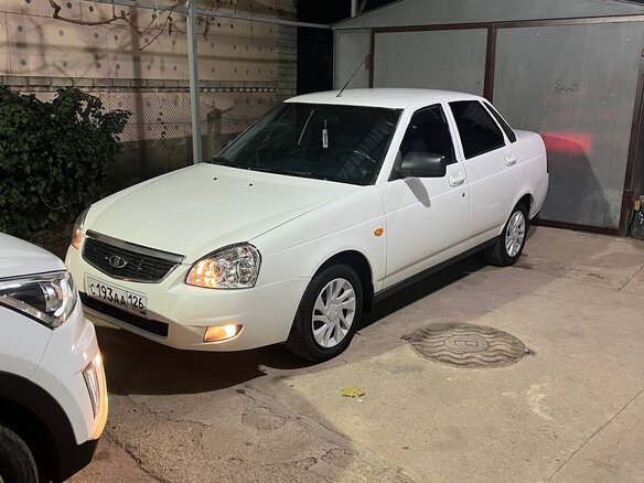 2016 Lada (ВАЗ) Priora I Рестайлинг, белый, 585000 рублей - вид 11