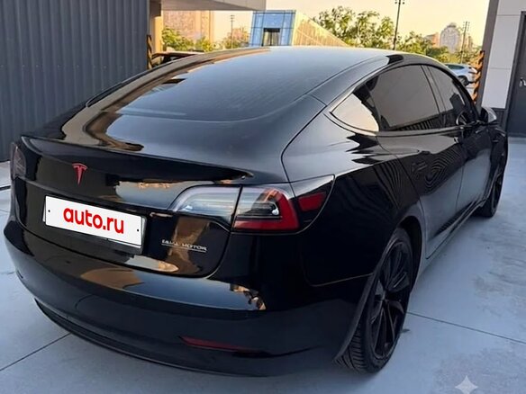 2019 Tesla Model 3 Performance I, чёрный - вид 2