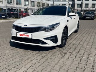 2019 Kia Optima IV Рестайлинг, белый, 2099000 рублей, вид 4