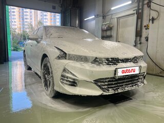 2020 Kia K5 III, белый, 2100000 рублей, вид 3