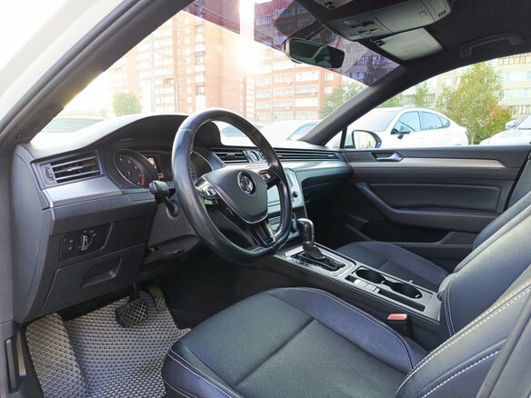 2016 Volkswagen Passat B8, белый, 1335000 рублей - вид 15