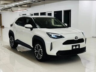 2023 Toyota Yaris Cross I, белый, 1510000 рублей, вид 2