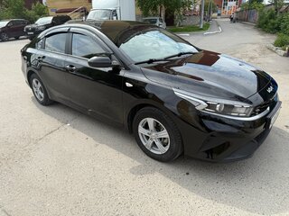2021 Kia K3 II Рестайлинг, чёрный, 2050000 рублей, вид 2