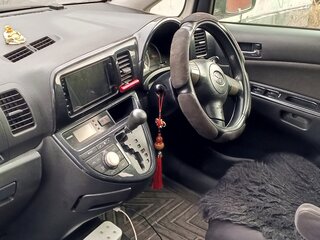 2003 Toyota Wish I, серебристый, 555000 рублей, вид 4