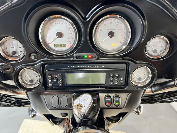 2008 Harley-Davidson Street Glide, оранжевый, 560000 рублей - вид 34