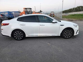 2018 Kia Optima IV Рестайлинг, белый, 1530000 рублей, вид 4