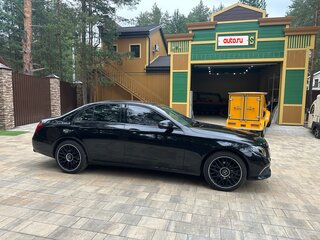 2016 Mercedes-Benz E-Класс 200 V (W213, S213, C238), чёрный, 2150000 рублей, вид 4