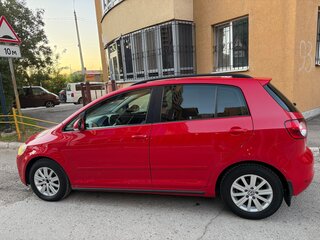 2012 Volkswagen Golf Plus II, красный, 750000 рублей, вид 4