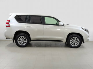 2014 Toyota Land Cruiser Prado 150 Series Рестайлинг 1, белый, 4010000 рублей, вид 4