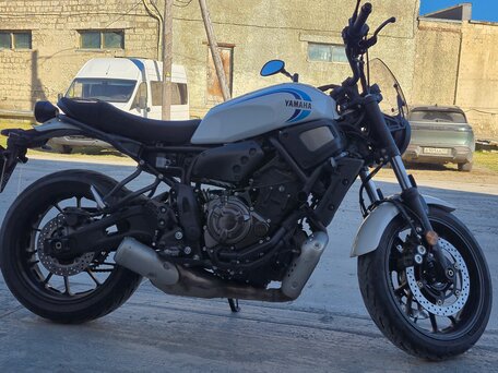 2023 Yamaha XSR700, белый, 900000 рублей, вид 3
