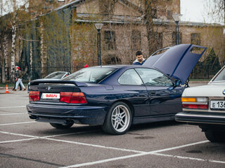 1991 BMW 8 серии 850i I (E31), синий, 7000000 рублей, вид 4