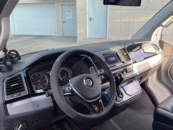 2015 Volkswagen Multivan T6, белый, 2699000 рублей - вид 5