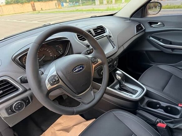 2016 Ford Escort VI, белый, 1000000 рублей - вид 10