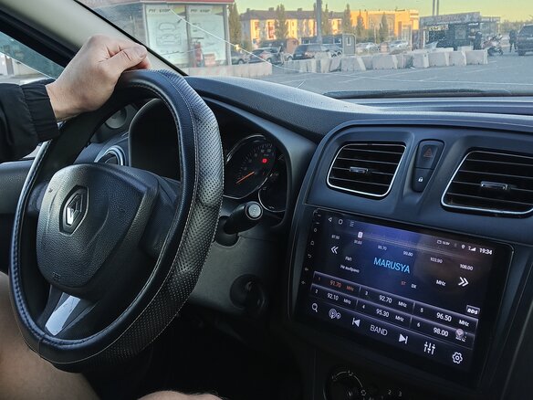 2014 Renault Logan II, белый, 420000 рублей - вид 10