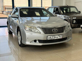 2013 Toyota Camry VII (XV50), серебристый, 945000 рублей, вид 3