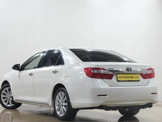 2012 Toyota Camry VII (XV50), белый, 1669000 рублей, вид 4