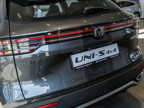 2026 Changan UNI-S I Рестайлинг, серый, 3079900 рублей - вид 5