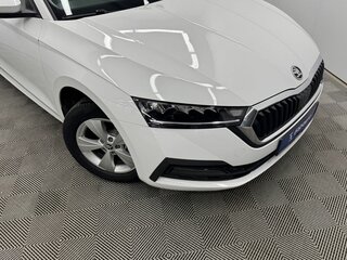 2021 Skoda Octavia IV (A8), белый, 2211000 рублей, вид 4