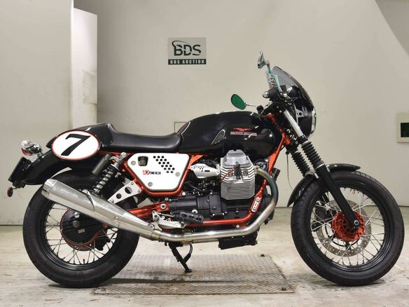 2011 Moto Guzzi V 7, чёрный, 437000 рублей - вид 1